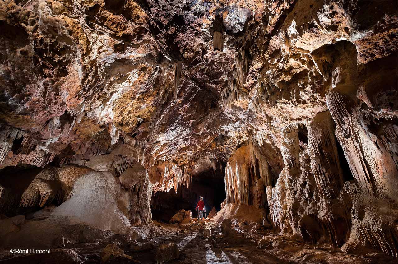 Cueva de Tubagua, или пещера Тубагуа