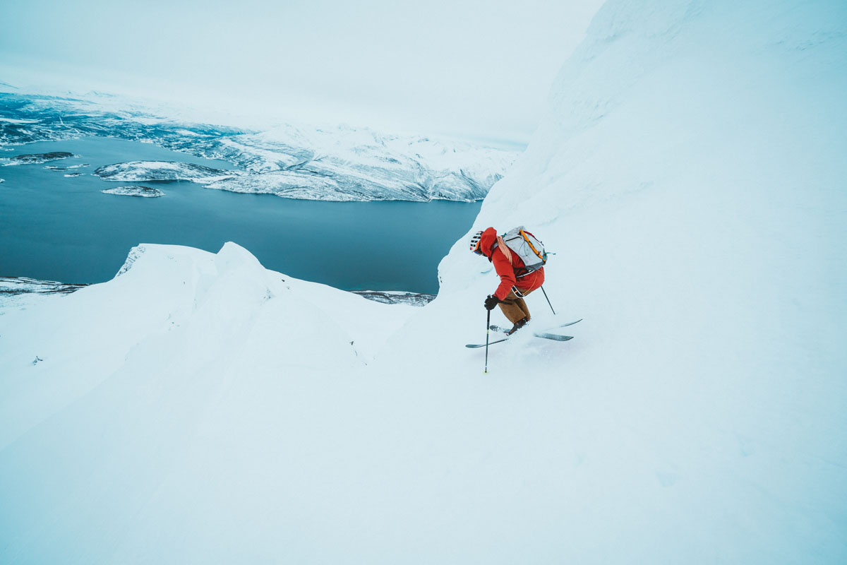 Фрирайд на лыжах или сноуборде - как спуститься с обрыва