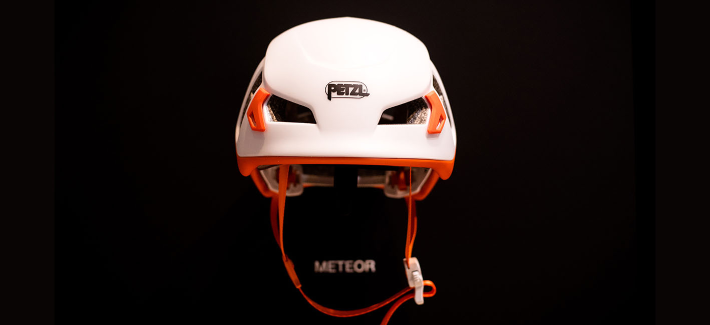 Каска Petzl Meteor для скалолазания, альпинизма и скитура
