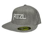 Светло-серая бейсболка с лого Petzl